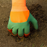 Guantes de jardinería con garras impermeables