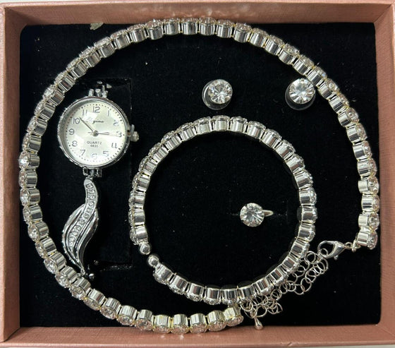 Conjunto de joyas plateado aleatorio