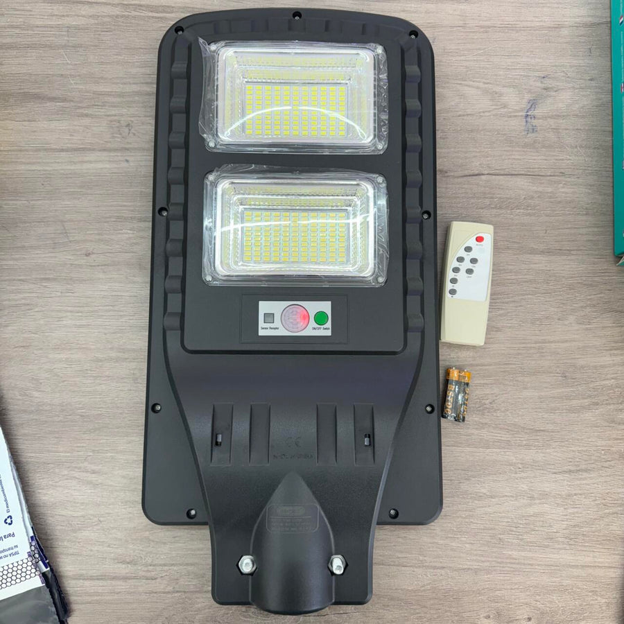 Lámpara solar con mando para exterior