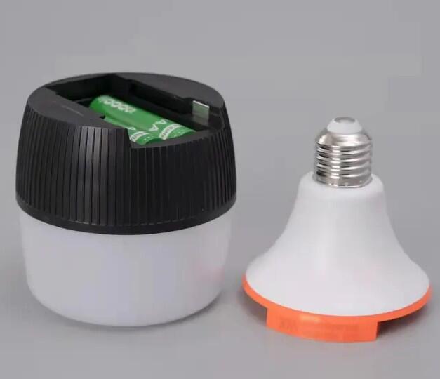 Bombilla recargable con sensor de mano